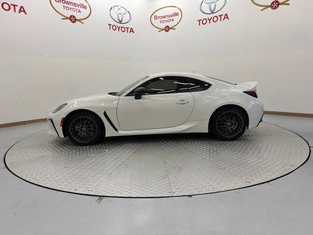 2023 Toyota GR86 — detail view