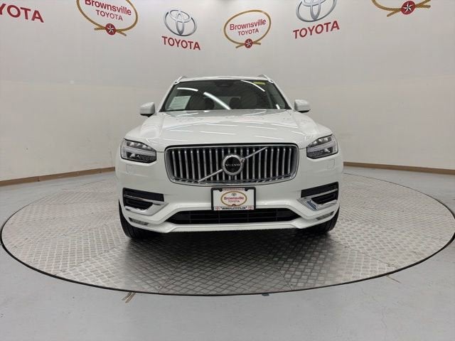 2025 Volvo XC90 — interior view